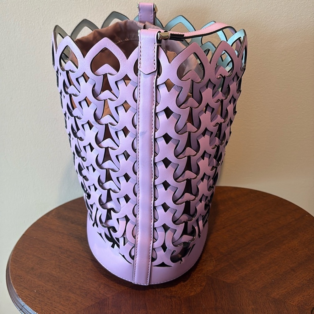 Kate Spade. Leather lace shoulder bag.  Easter basket.  Violet/off-white cut out - Picture 10 of 13